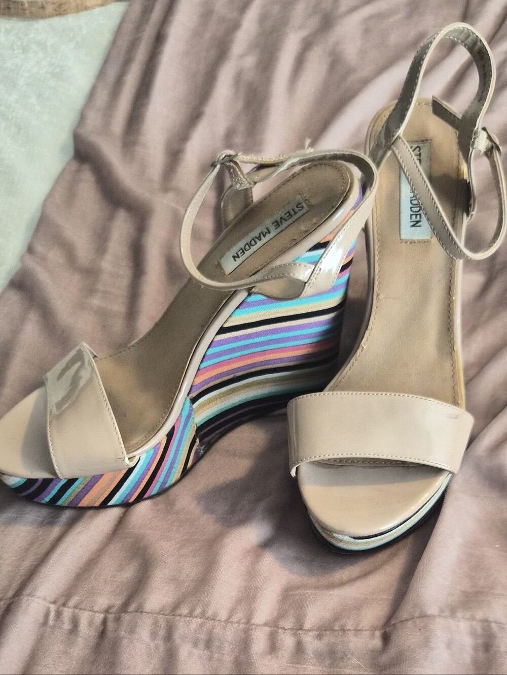 Steve Madden Beige Patent Wedge Sandals with Multicolor Stripes